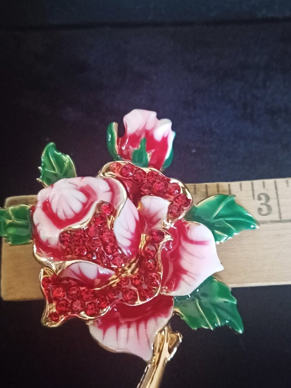 Large Enamel and Rhinestone RED ROSE Brooch - Picture 4 of 4